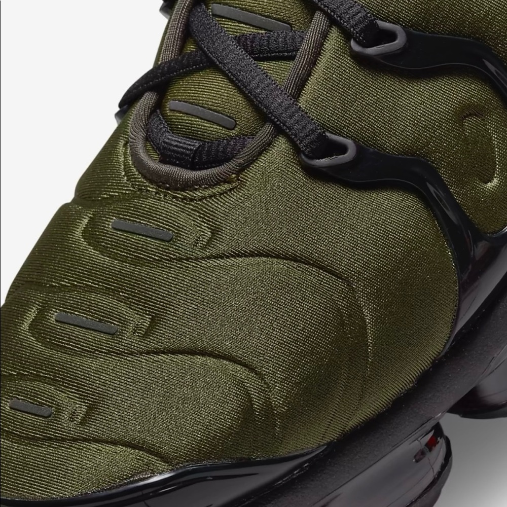 Vapormax Plus - image 8